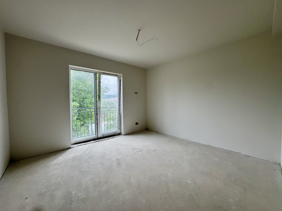 Casă tip duplex, 4 camere, 3 băi, 143 mp, Chinteni
