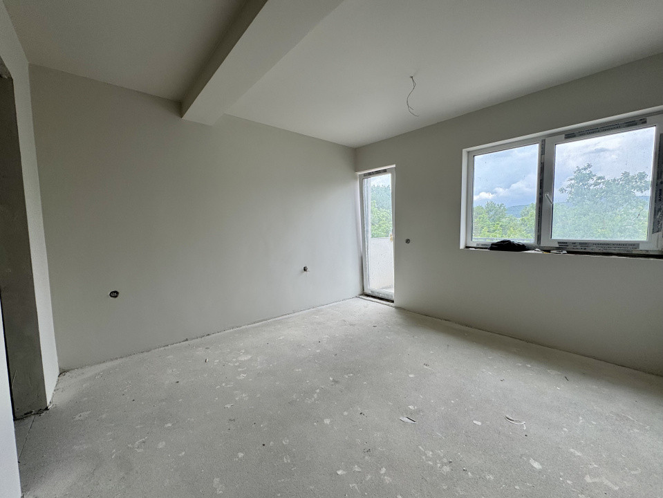 Casă tip duplex, 4 camere, 3 băi, 143 mp, Chinteni