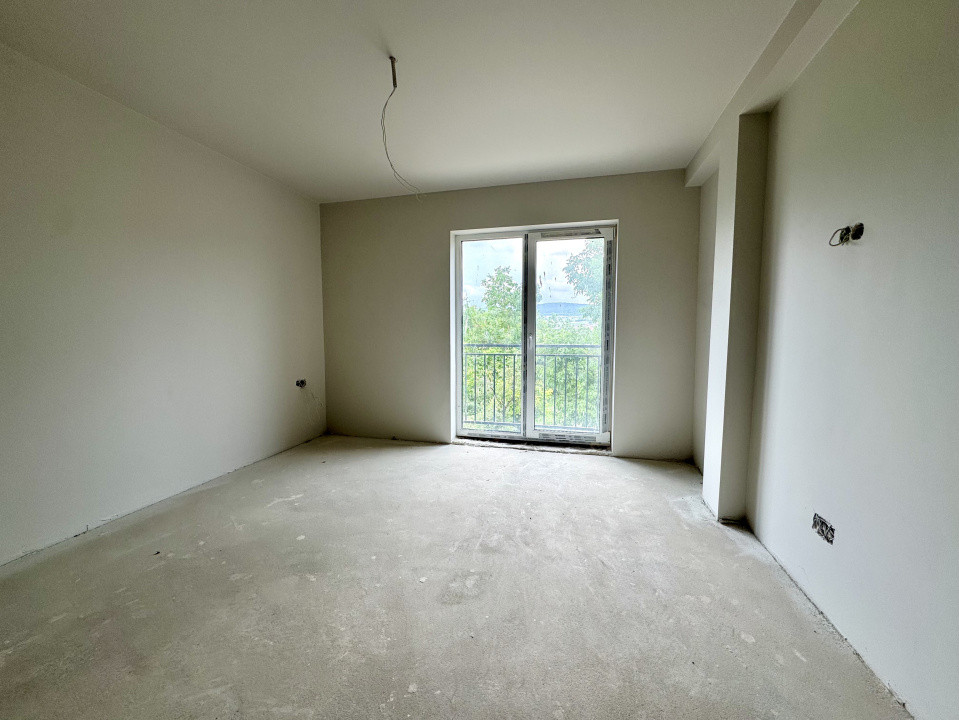 Casă tip duplex, 4 camere, 3 băi, 143 mp, Chinteni