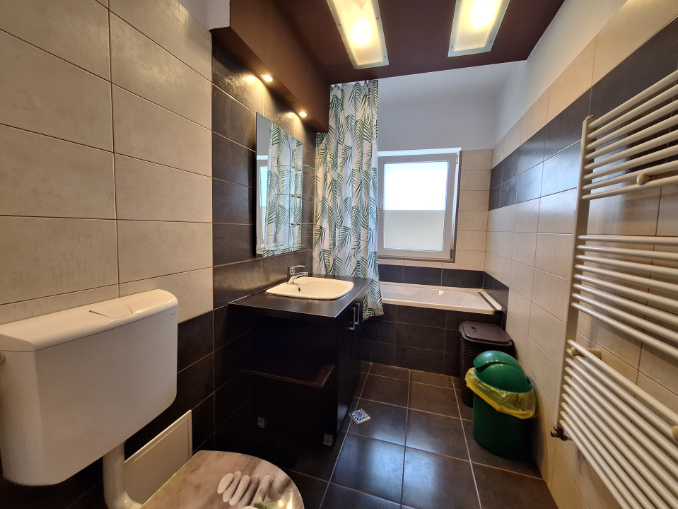 Apartament cu 2 camere, 52 mp, balcon, zona Terra