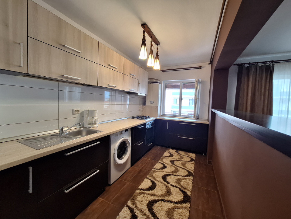 Apartament cu 2 camere, 52 mp, balcon, zona Terra