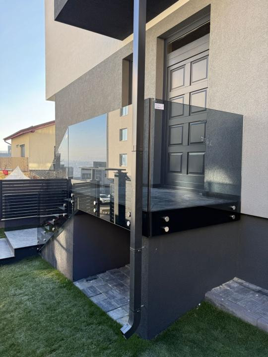 Casă tip duplex, construcție premium cu rooftop panoramic de 61 mp, Donath Park
