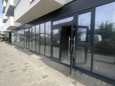 Spațiu comercial cu vad, 52 mp, parter, zona străzii Fabricii