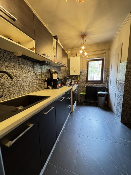 Apartament de 3 camere, Decomandat, 65 mp, Garaj, Boxa, Zorilor