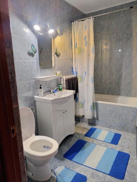 Apartament de 55 mp utili,parcare inclusa,zona Florilor