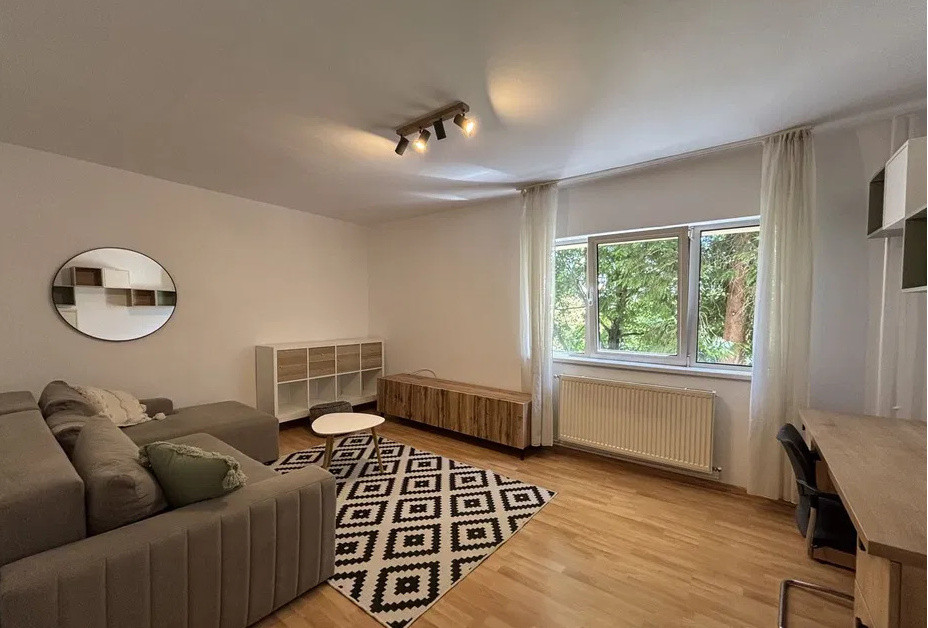 Apartament la cheie cu 2 camere, 53 mp, decomandat, etaj intermediar, Pasteur