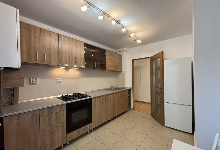 Apartament la cheie cu 2 camere, 53 mp, decomandat, etaj intermediar, Pasteur