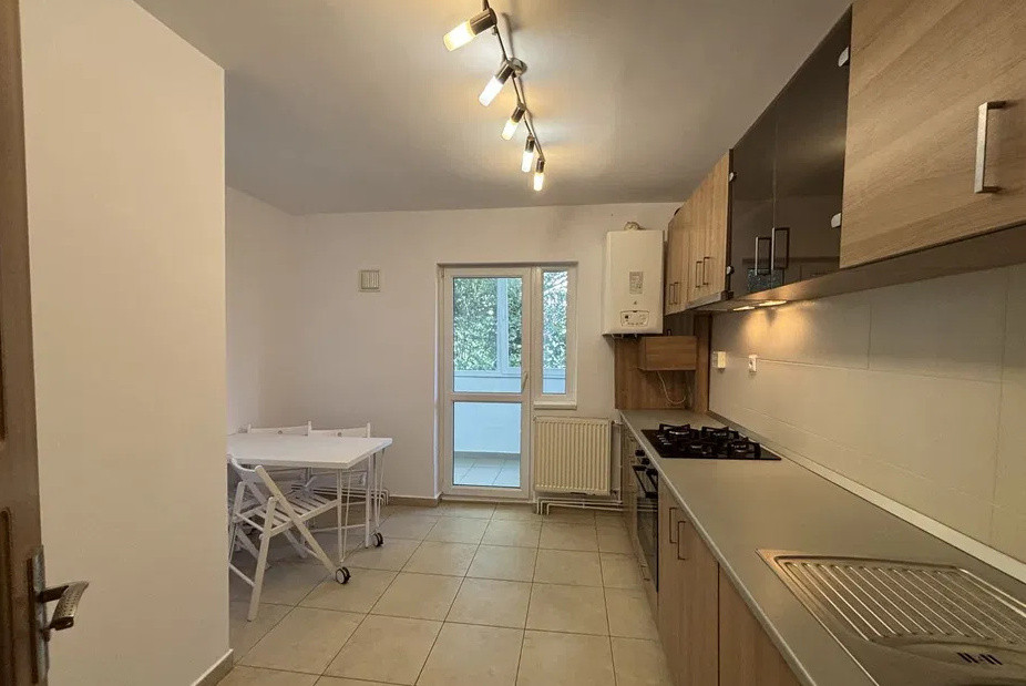 Apartament la cheie cu 2 camere, 53 mp, decomandat, etaj intermediar, Pasteur