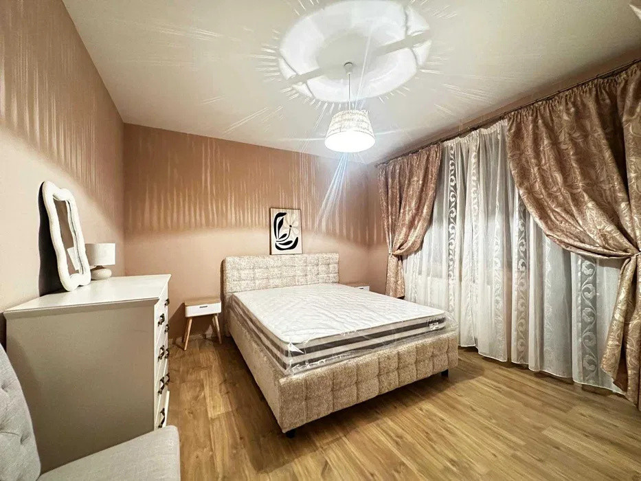 Apartament 3 camere, 2 balcoane, loc parcare, 70 mp, Europa