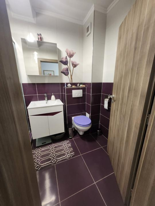 Apartament cu 2 camere decomandat, 43 mp, parcare, zona Teilor