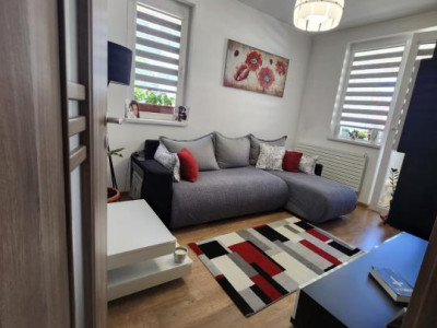 Apartament cu 2 camere decomandat, 43 mp, parcare, zona Teilor