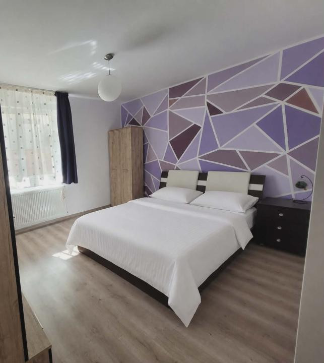 Apartament cu 2 camere decomandate, grădină,parcare inclusa,zona Terra