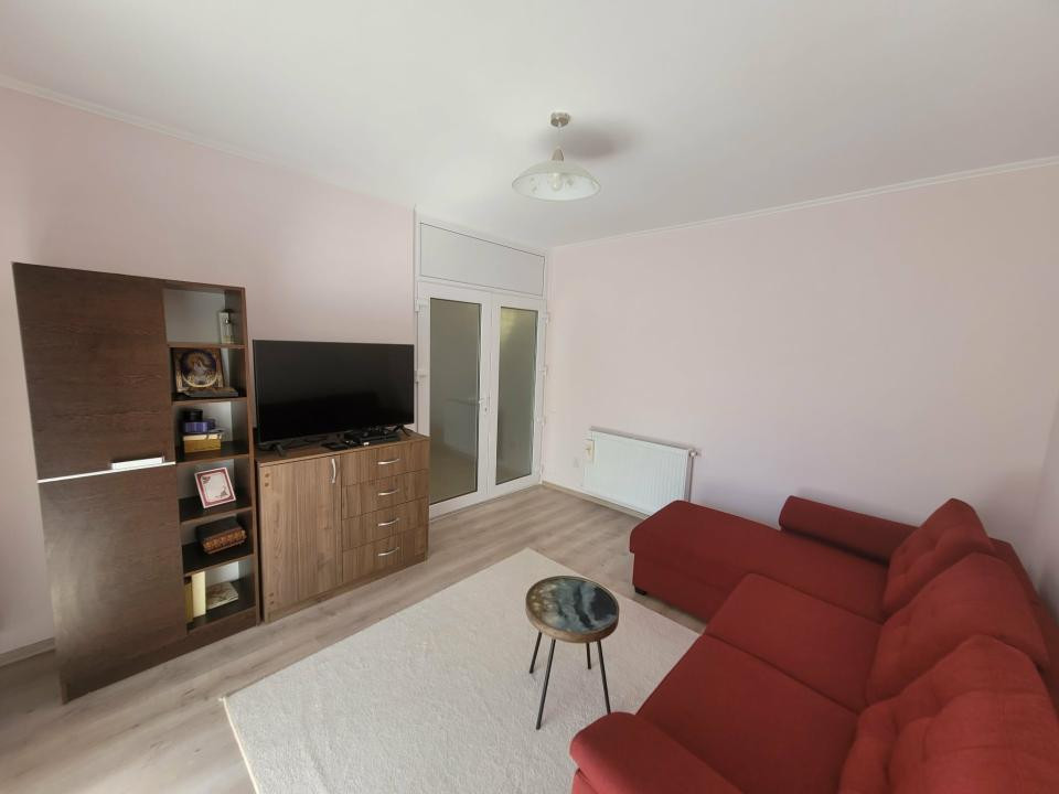 Apartament cu 2 camere decomandate, grădină,parcare inclusa,zona Terra