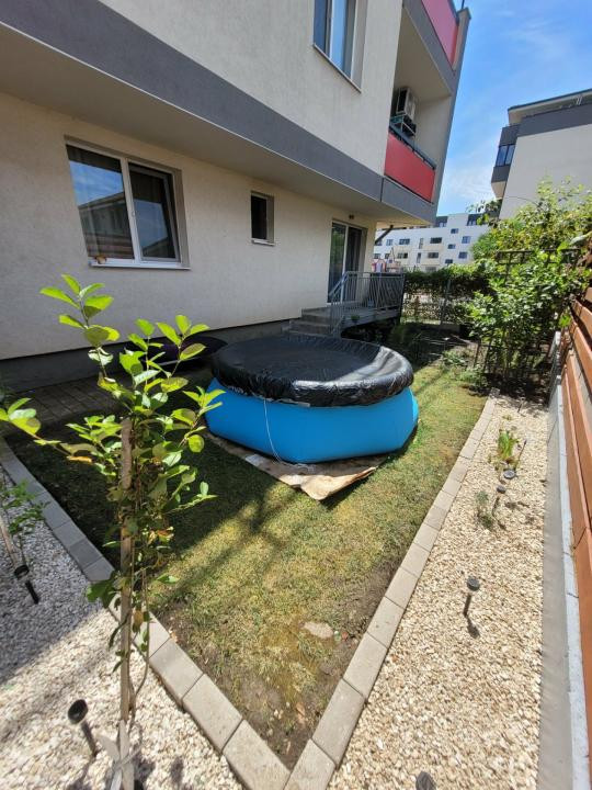 Apartament cu 2 camere decomandate, grădină,parcare inclusa,zona Terra