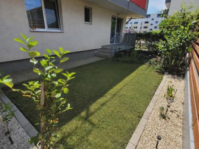 Apartament cu 2 camere decomandate, grădină,parcare inclusa,zona Terra