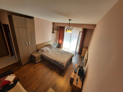 Apartament de vânzare ,etaj intermediar ,zona Eroilor,garaj subteran 