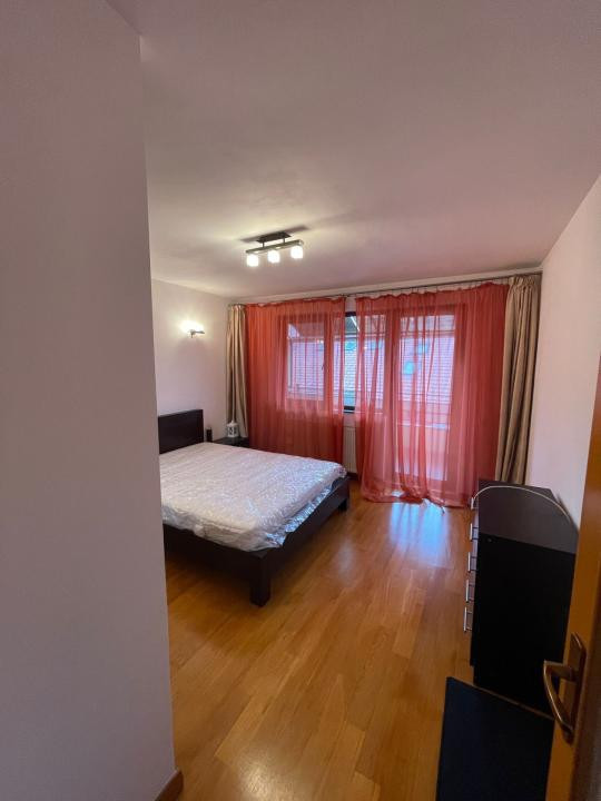 Apartament 3 camere, 85 mp, loc parcare, Andrei Mureșanu