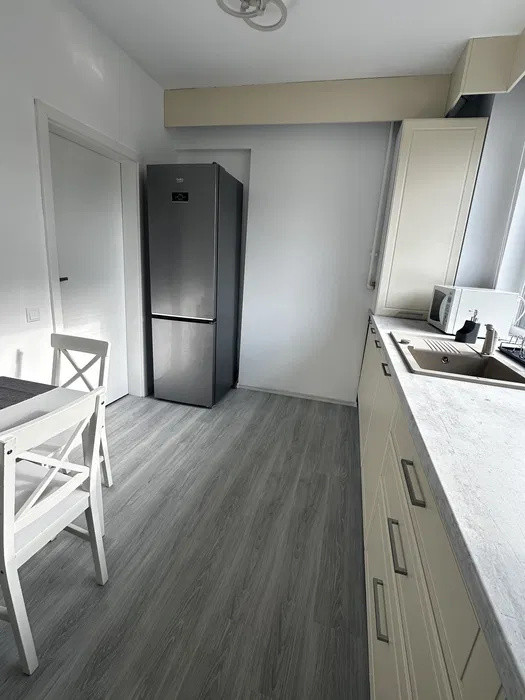 Apartament 2 camere, 58 mp, loc parcare, Semicentral