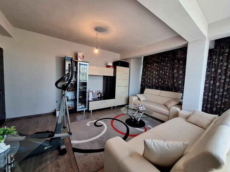 Apartament confort sporit, decomandat, zona Ioan Rus