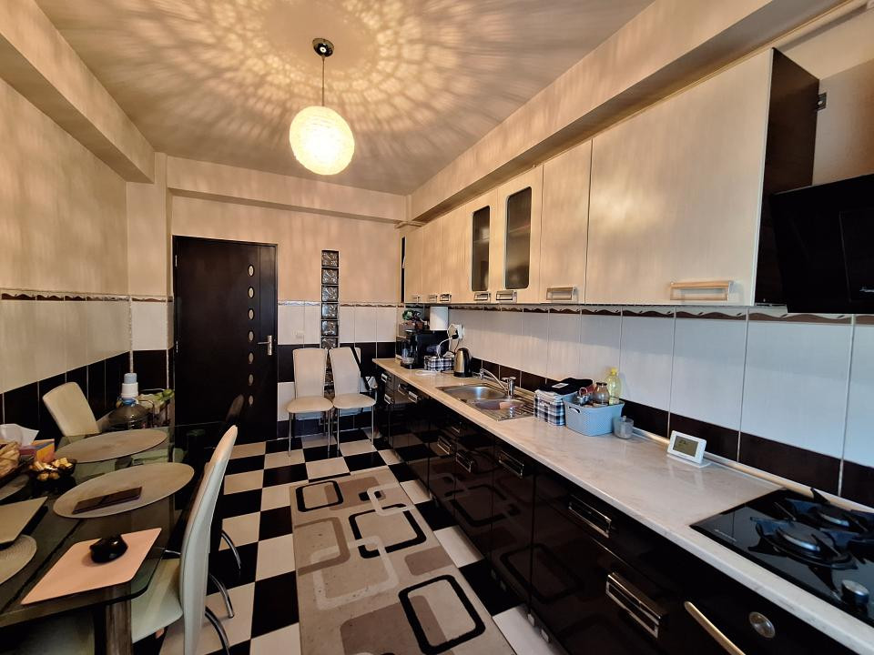 Apartament confort sporit, decomandat, zona Ioan Rus