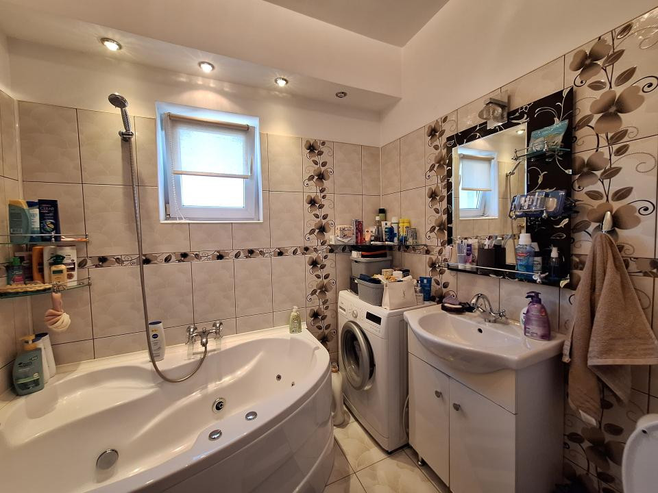Apartament confort sporit, decomandat, zona Ioan Rus