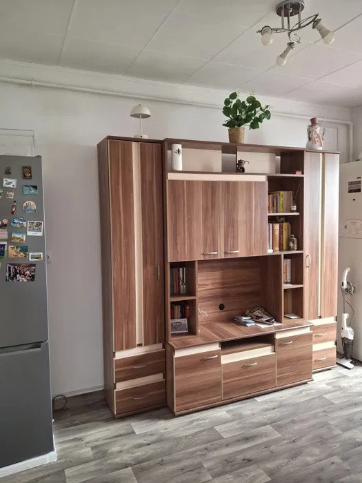 Apartament cu 2 camere, decomandat, 2 balcoane, zona Porii