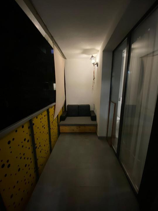 Aparament de 53 mp utili,parcare inclusa , zona Vivo