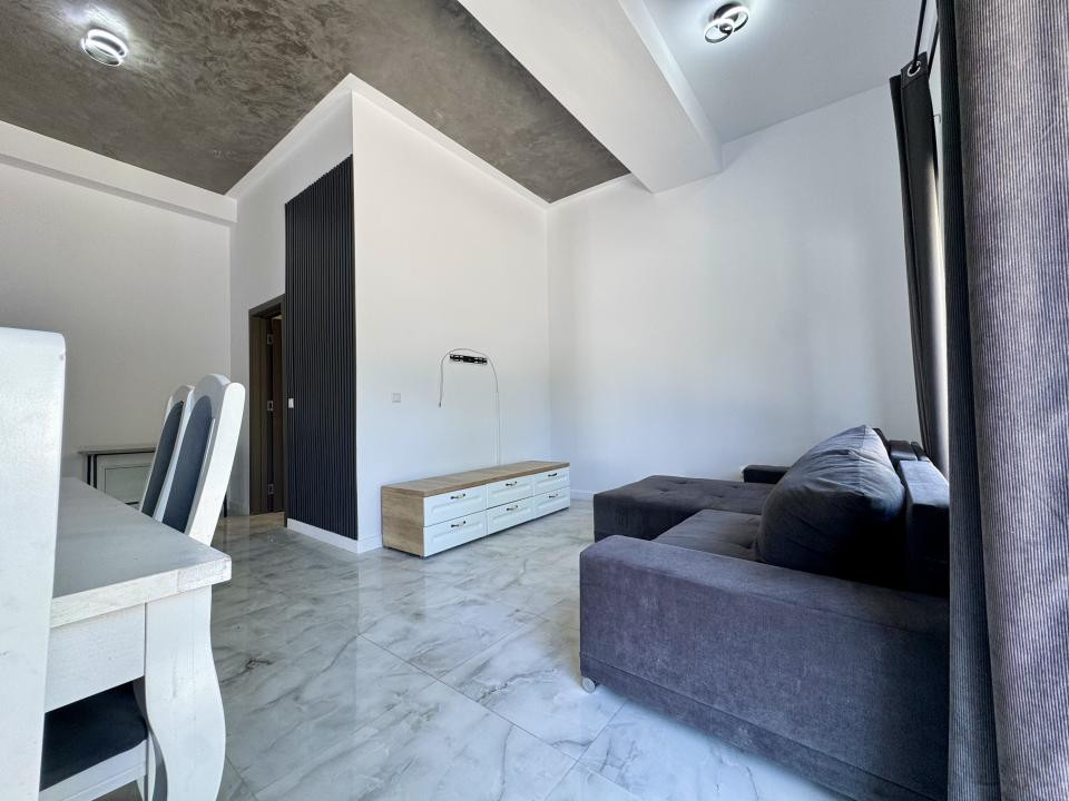 Apartament 3 camere, 63 mp, mobilat, terasă, zona Corneliu Coposu
