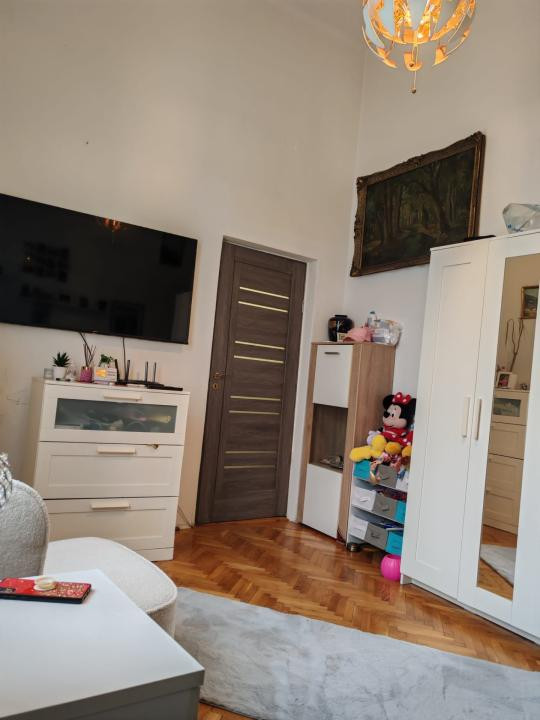 Apartament la casa cu gradina de 480 mp, Zona Semicentrala