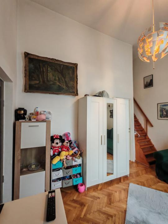 Apartament la casa cu gradina de 480 mp, Zona Semicentrala
