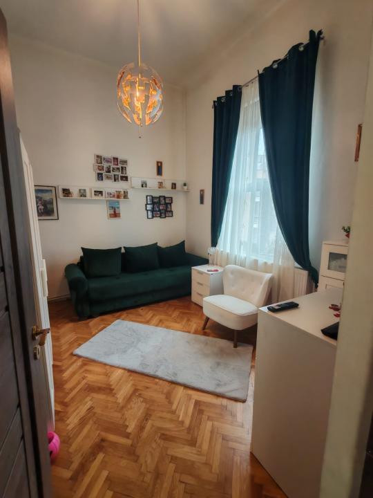 Casa cu 2 camere, 43 mp plus 480 mp teren, Zona strazii Horea