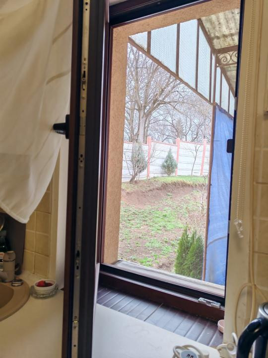 Casa cu 2 camere, 43 mp plus 480 mp teren, Zona strazii Horea