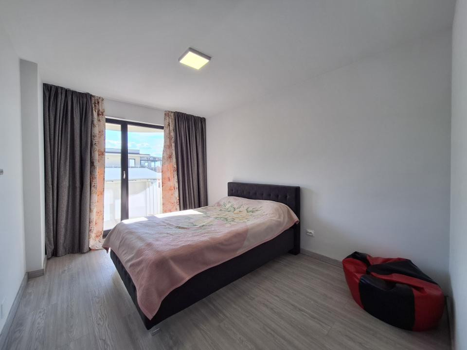 Apartament cu 2 camere, 55 mp, balcon, zona Eroilor (blocurile albe)