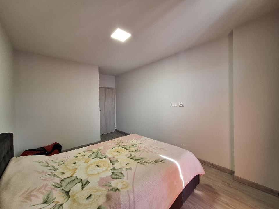 Apartament cu 2 camere, 55 mp, balcon, zona Eroilor (blocurile albe)