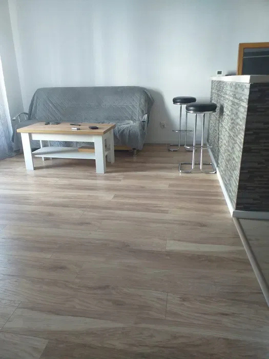 Apartament cu 2 camere, 45 mp, balcon, zona Abatorului