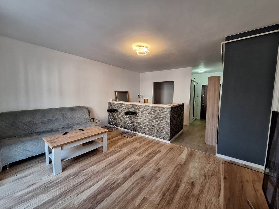 Apartament cu 2 camere, 45 mp, balcon, zona Abatorului