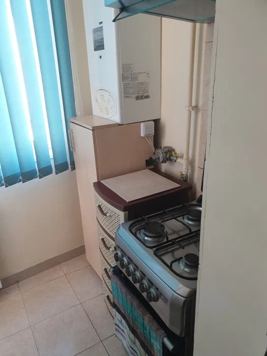 Apartament cu o camera, 36 mp, etajul 1, zona Florilor