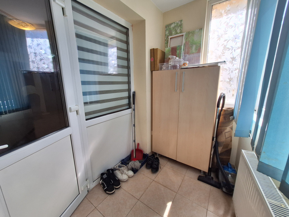 Apartament cu o camera, 36 mp, etajul 1, zona Florilor