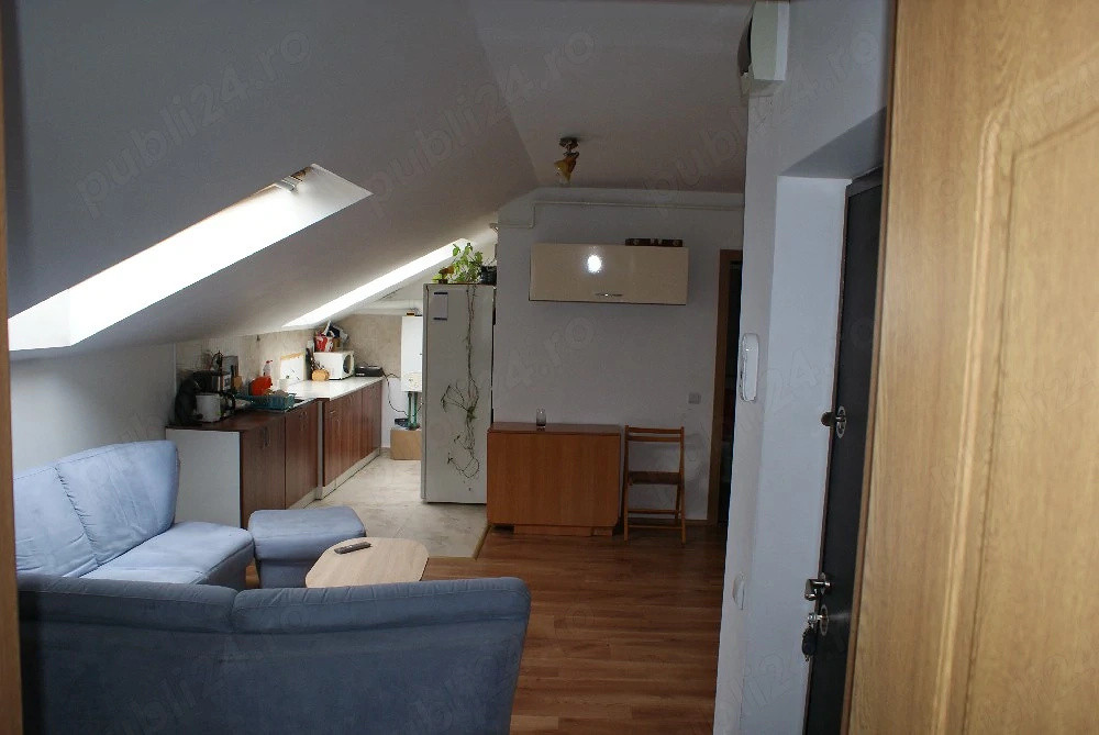 Apartament cu 2 camere, 56 mp, parcare, zona Florilor