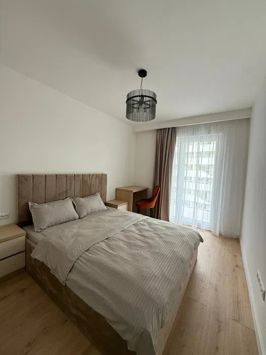 Apartament cu 3 camere, 53 mp, terasa, zona Eroilor