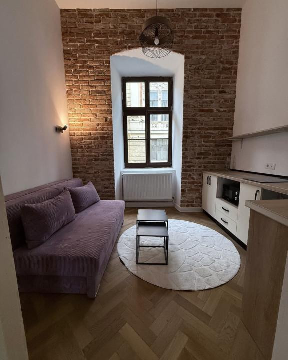 Studio,în zona ultracentrală etaj intermediar 