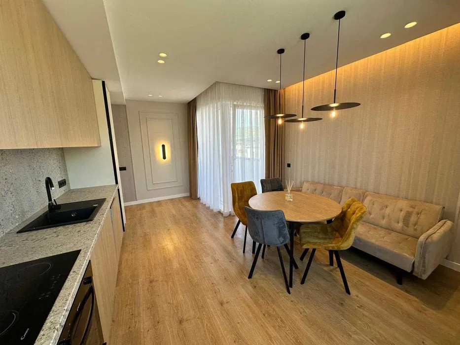 Apartament cu 3 camere, 62 mp, parcare, zona Eroilor