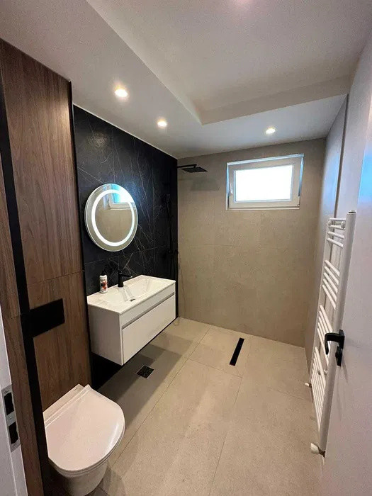 Apartament cu 3 camere, 62 mp, parcare, zona Eroilor