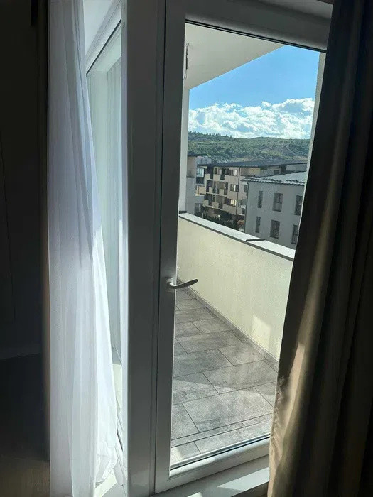 Apartament cu 3 camere, 62 mp, parcare, zona Eroilor