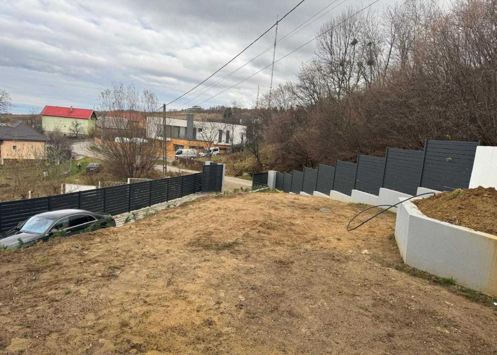 Duplex de vanzare, 220mp utili, 2 garaje, Feleacu 