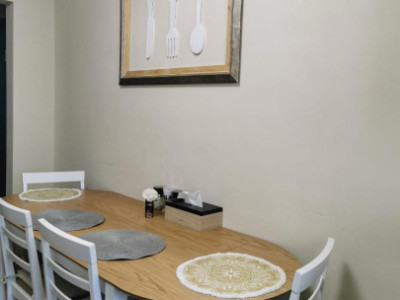 Apartament cu 2 camere decomandate,etaj intermediar si parcare inclusa