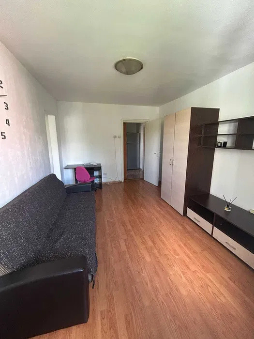 Apartament cu 2 camere, 36 mp, etaj intermediar, zona Casa Piratilor