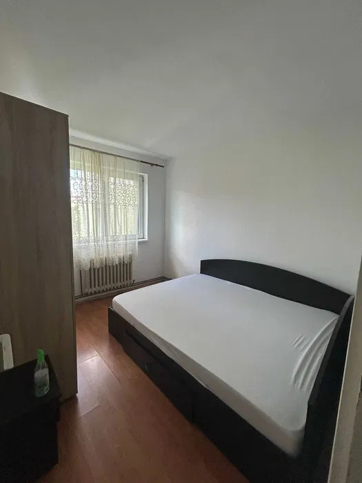 Apartament cu 2 camere, 36 mp, etaj intermediar, zona Casa Piratilor
