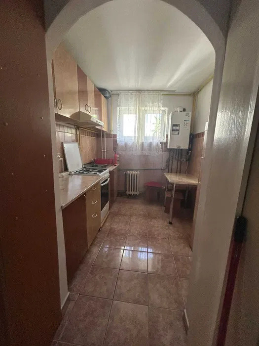 Apartament cu 2 camere, 36 mp, etaj intermediar, zona Casa Piratilor