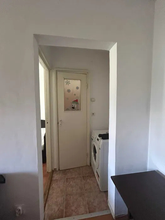 Apartament cu 2 camere, 36 mp, etaj intermediar, zona Casa Piratilor